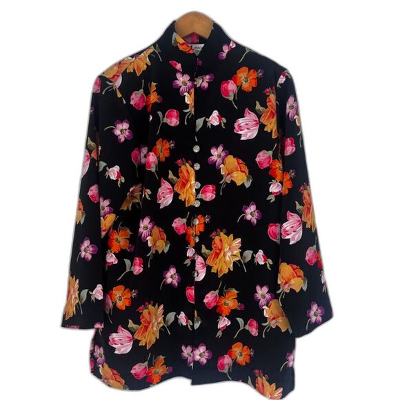 Maggie Sweet Black Bold Floral Metal Button Front Mock Neck Blouse Size Small - Picture 1 of 11
